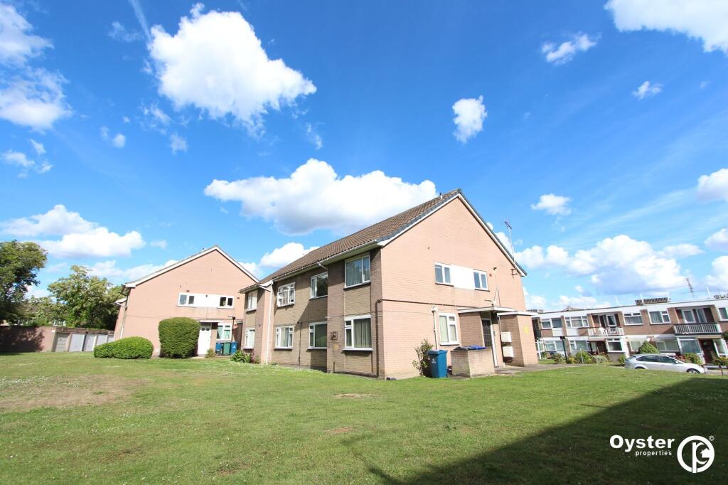 3 bed 1st Floor Flat for rent in Stanmore. From Oyster Properties - Stanmore