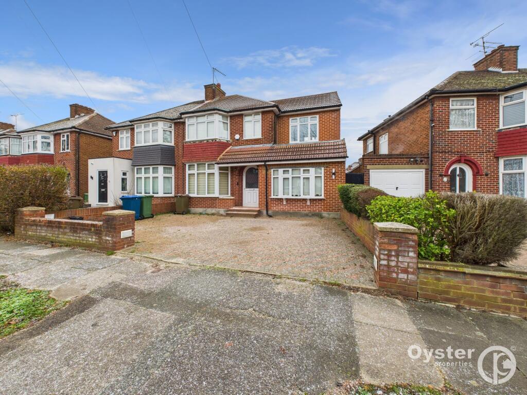 4 bed Semi Detached for rent in Stanmore. From Oyster Properties - Stanmore