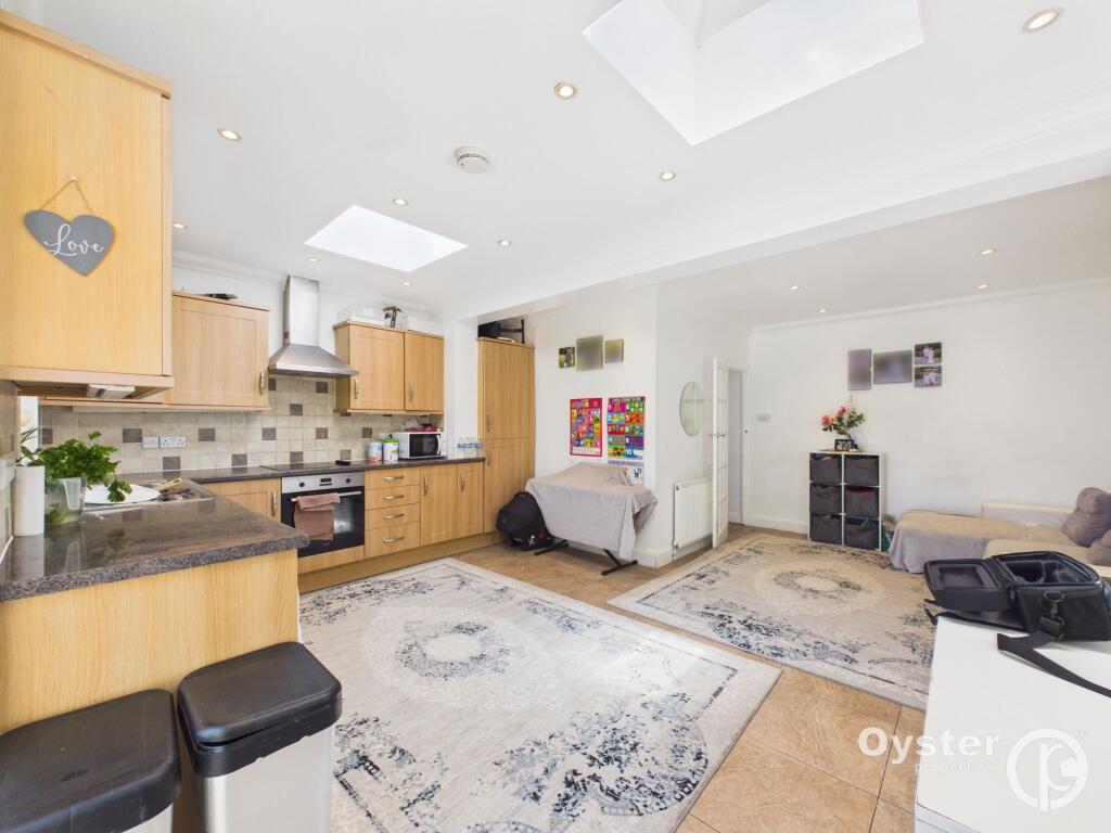 5 bed Semi Detached for rent in Kenton. From Oyster Properties - Stanmore