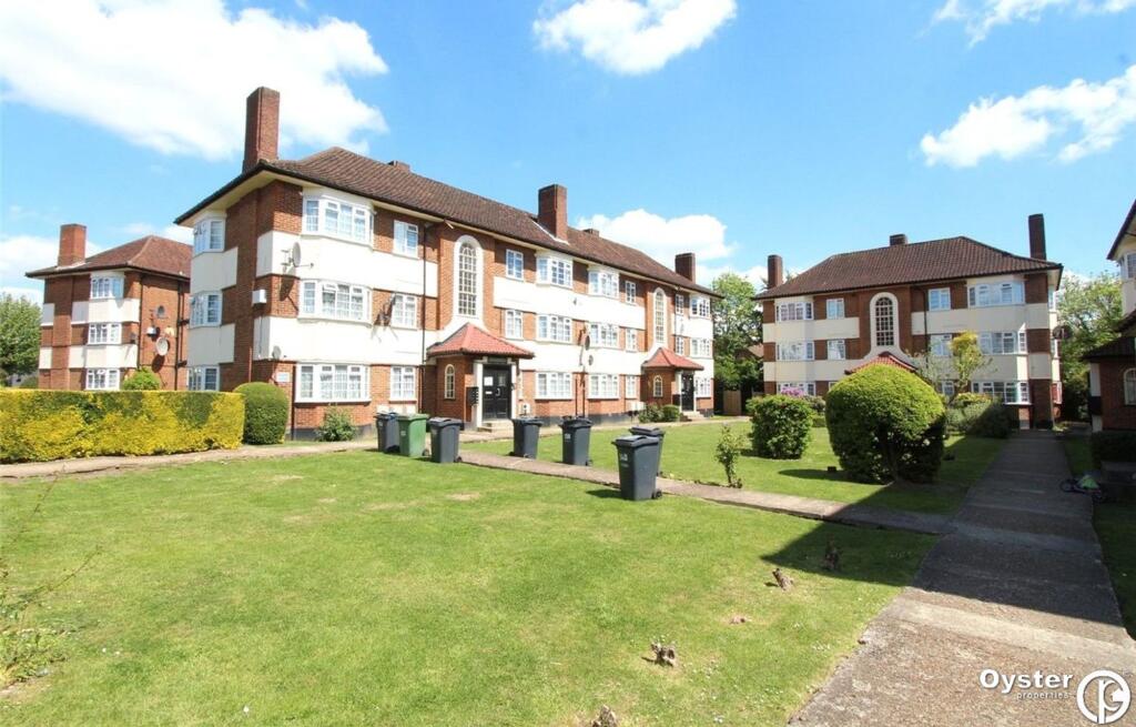 2 bed 1st Floor Flat for rent in Kenton. From Oyster Properties - Stanmore 2 bed 1st Floor Flat for rent in Kenton. From Oyster Properties - Stanmore