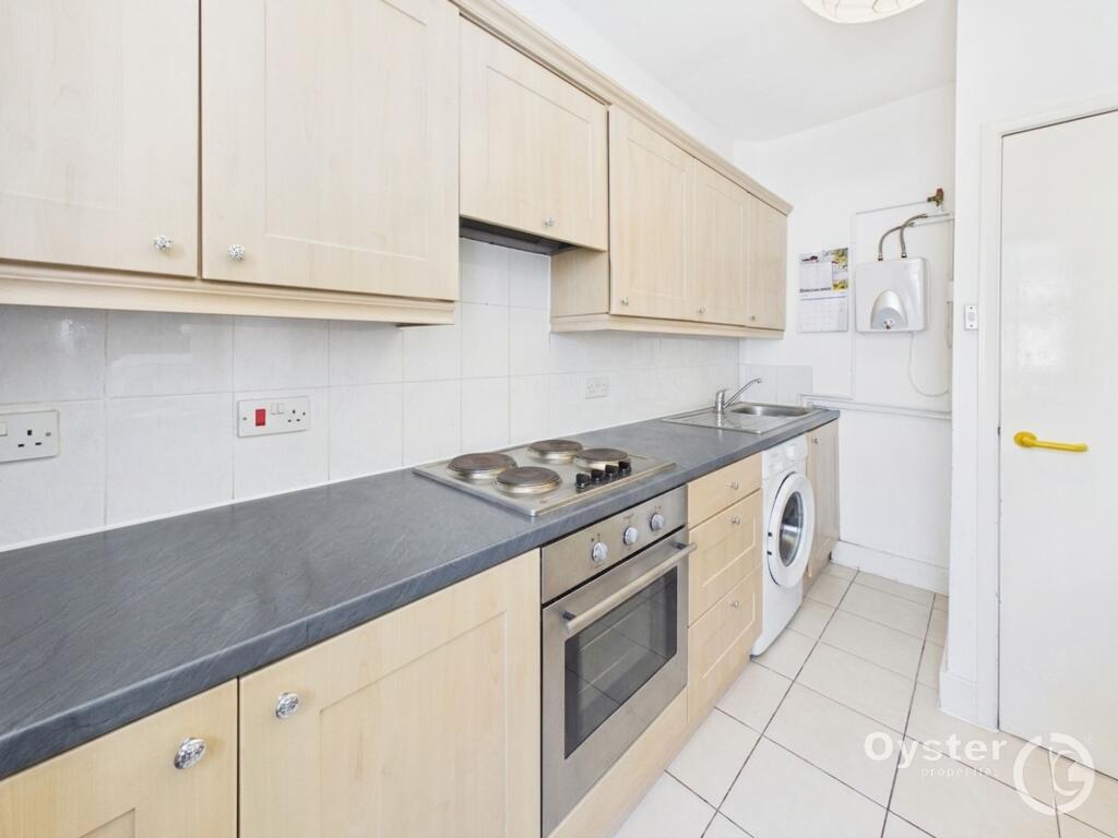 1 bed 1st Floor Flat for rent in London. From Oyster Properties - Stanmore 1 bed 1st Floor Flat for rent in London. From Oyster Properties - Stanmore
