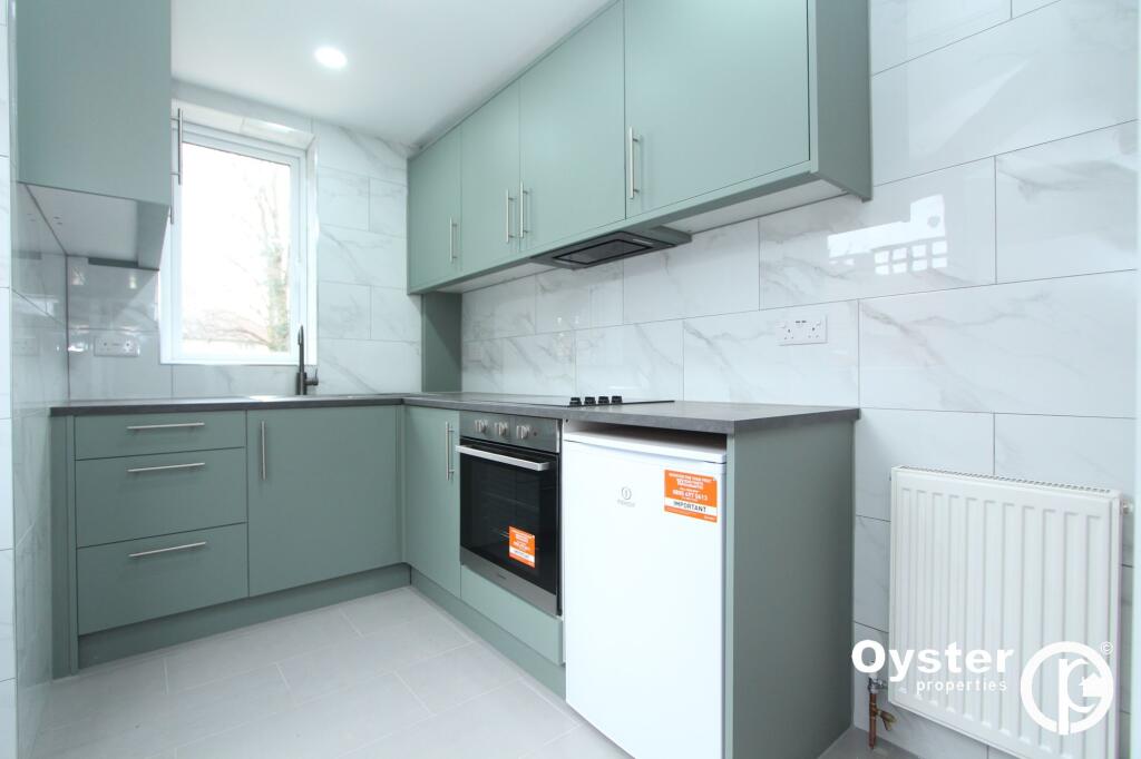 3 bed End of Terrace for rent in Stanmore. From Oyster Properties - Stanmore