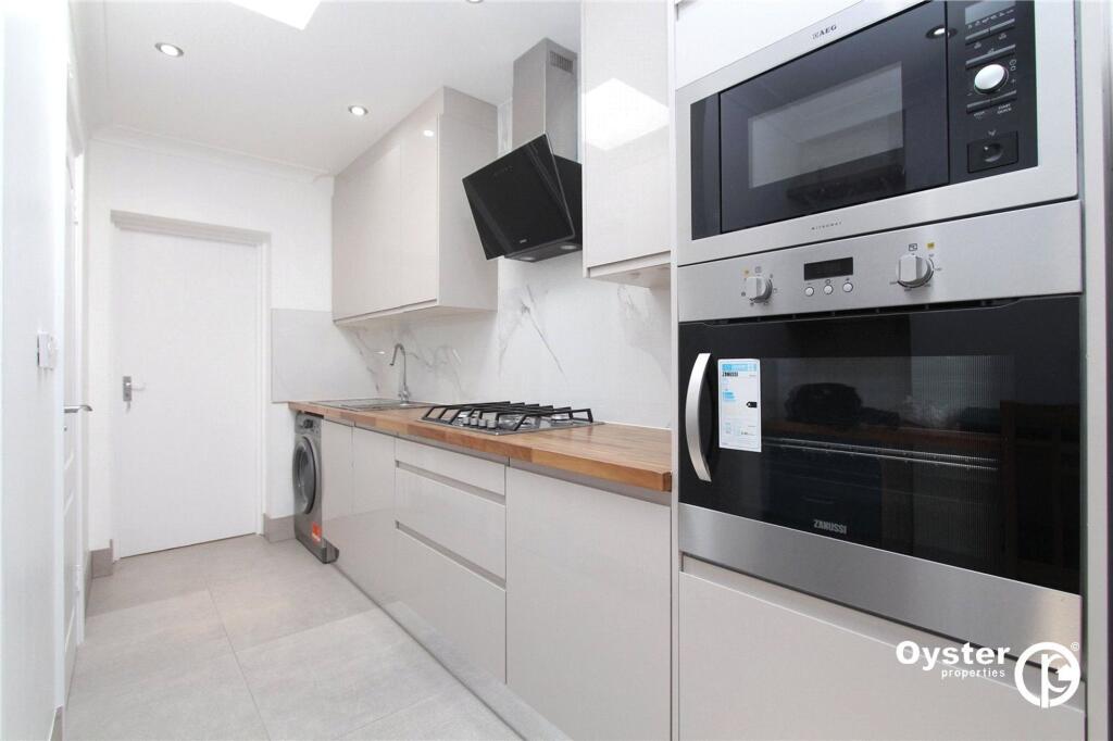 1 bed Apartment for rent in Stanmore. From Oyster Properties - Stanmore