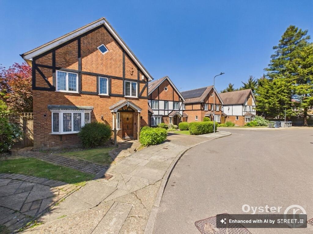 5 bed Detached for rent in Harrow. From Oyster Properties - Stanmore