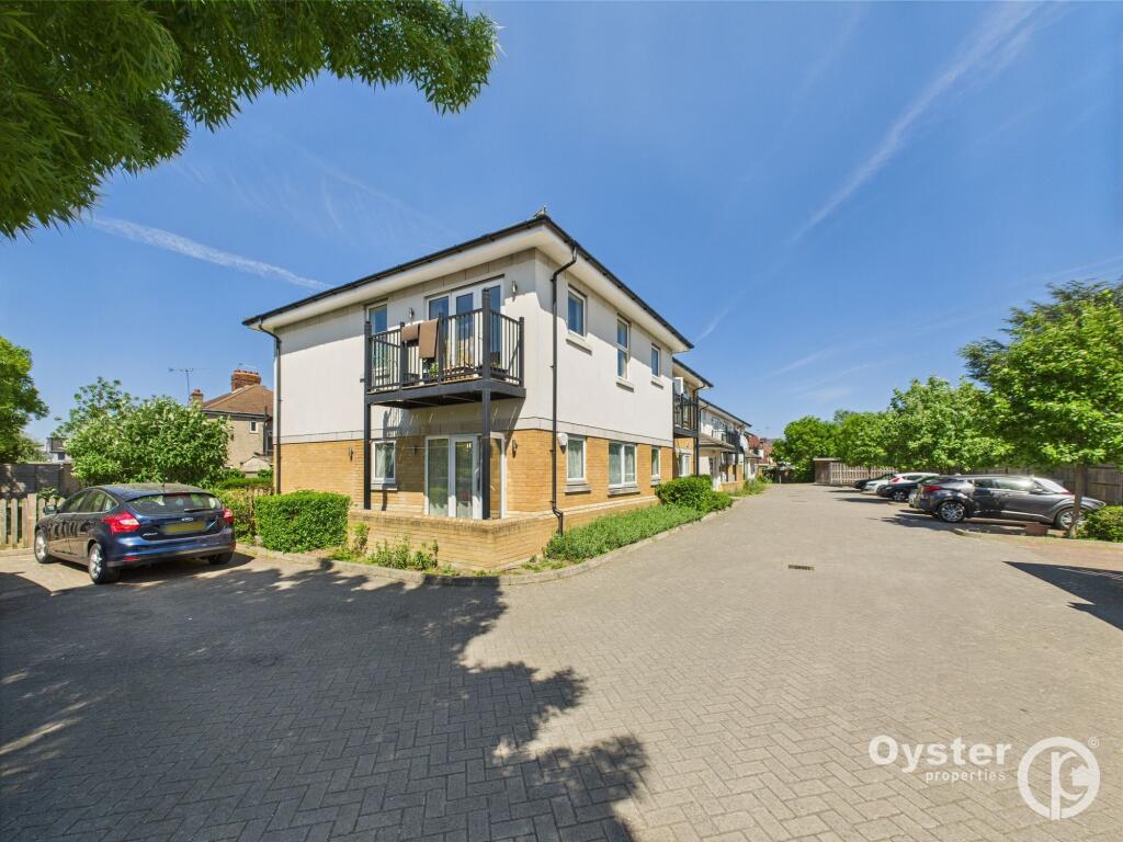 2 bed 1st Floor Flat for rent in Hounslow. From Oyster Properties - Stanmore