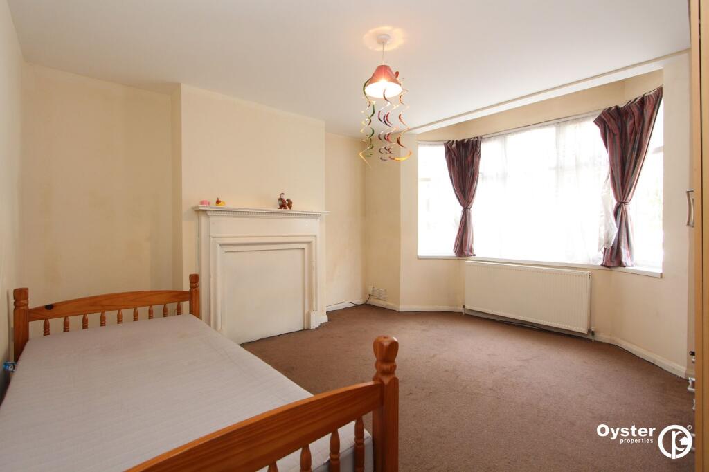 1 bed 1st Floor Flat for rent in Stanmore. From Oyster Properties - Stanmore
