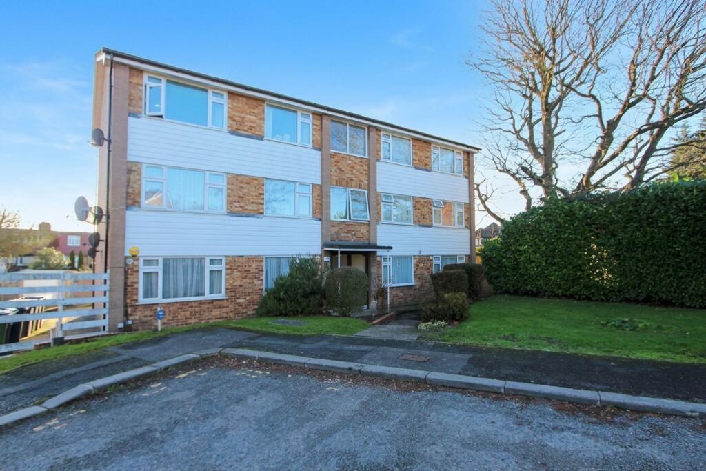 2 bed Apartment for rent in Kenton. From Oyster Properties - Stanmore