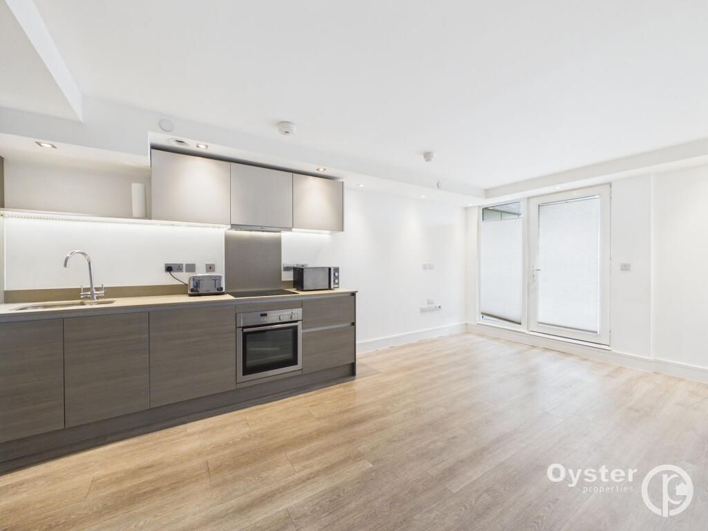 1 bed 1st Floor Flat for rent in Stanmore. From Oyster Properties - Stanmore