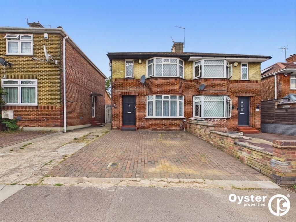 3 bed Semi Detached for rent in Stanmore. From Oyster Properties - Stanmore 3 bed Semi Detached for rent in Stanmore. From Oyster Properties - Stanmore