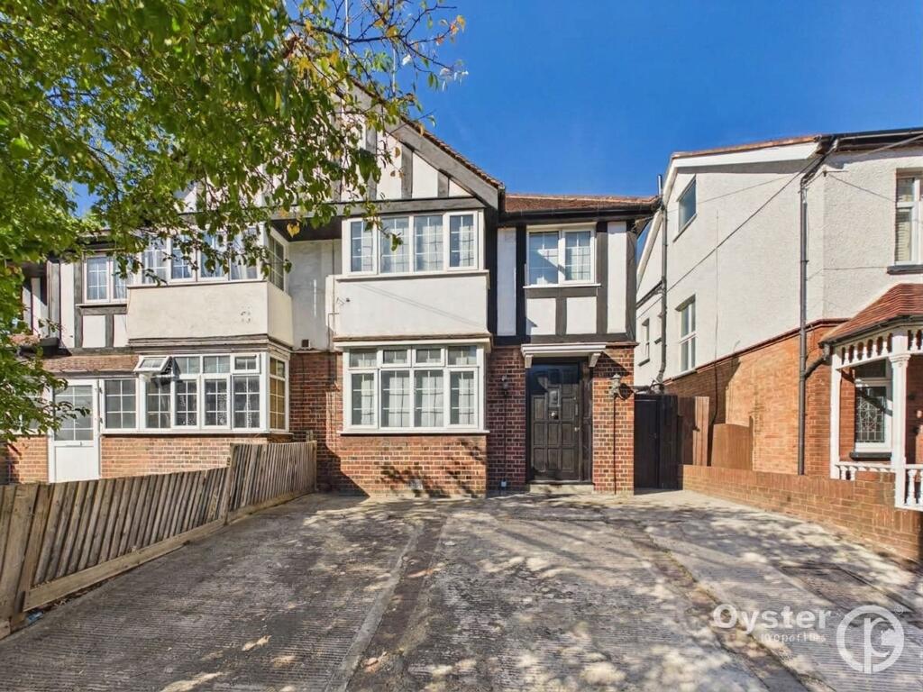 3 bed Semi Detached for rent in Harrow. From Oyster Properties - Stanmore 3 bed Semi Detached for rent in Harrow. From Oyster Properties - Stanmore
