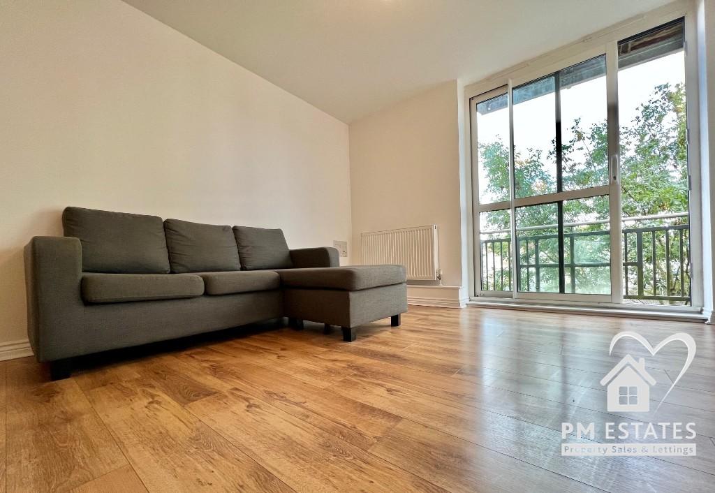 2 bed Apartment for rent in Bishop's Stortford. From P M Estates - Bishop's Stortford