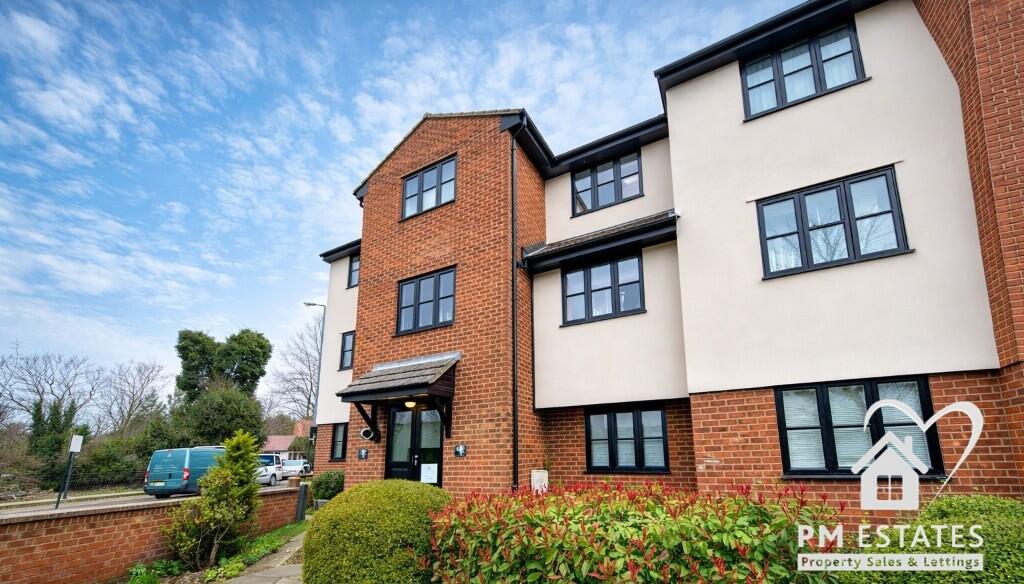 1 bed House (unspecified) for rent in Thorley Street. From P M Estates - Bishop's Stortford