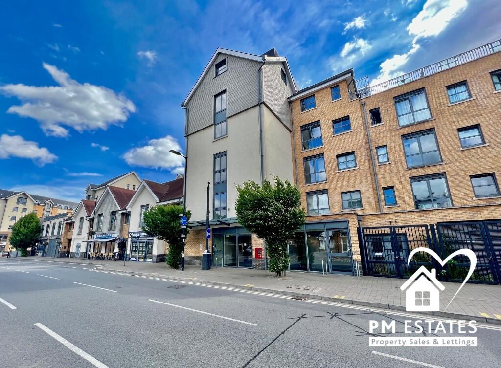 3 bed Duplex for rent in Bishop's Stortford. From P M Estates - Bishop's Stortford