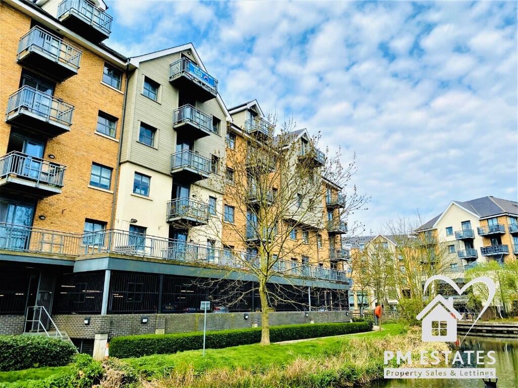 2 bed Apartment for rent in Bishop's Stortford. From P M Estates - Bishop's Stortford