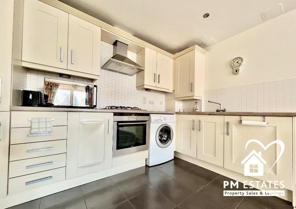 2 bed Apartment for rent in Bishop's Stortford. From P M Estates - Bishop's Stortford