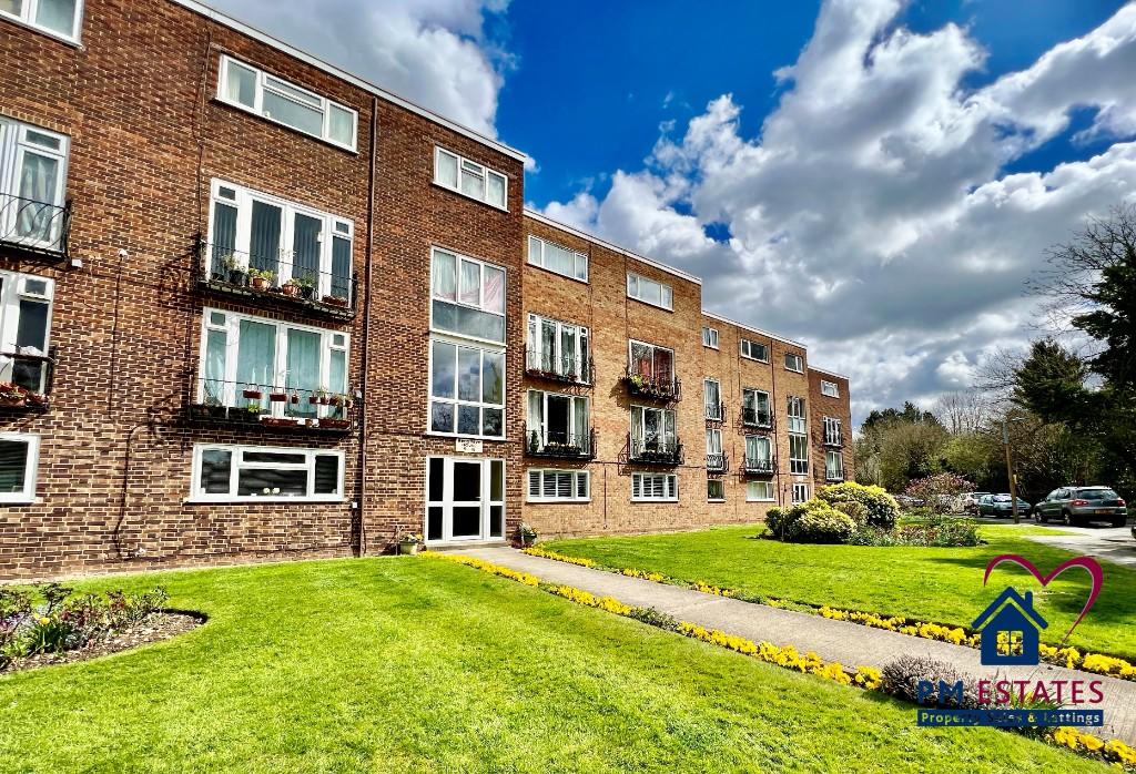 3 bed Apartment for rent in Bishop's Stortford. From P M Estates - Bishop's Stortford 3 bed Apartment for rent in Bishop's Stortford. From P M Estates - Bishop's Stortford