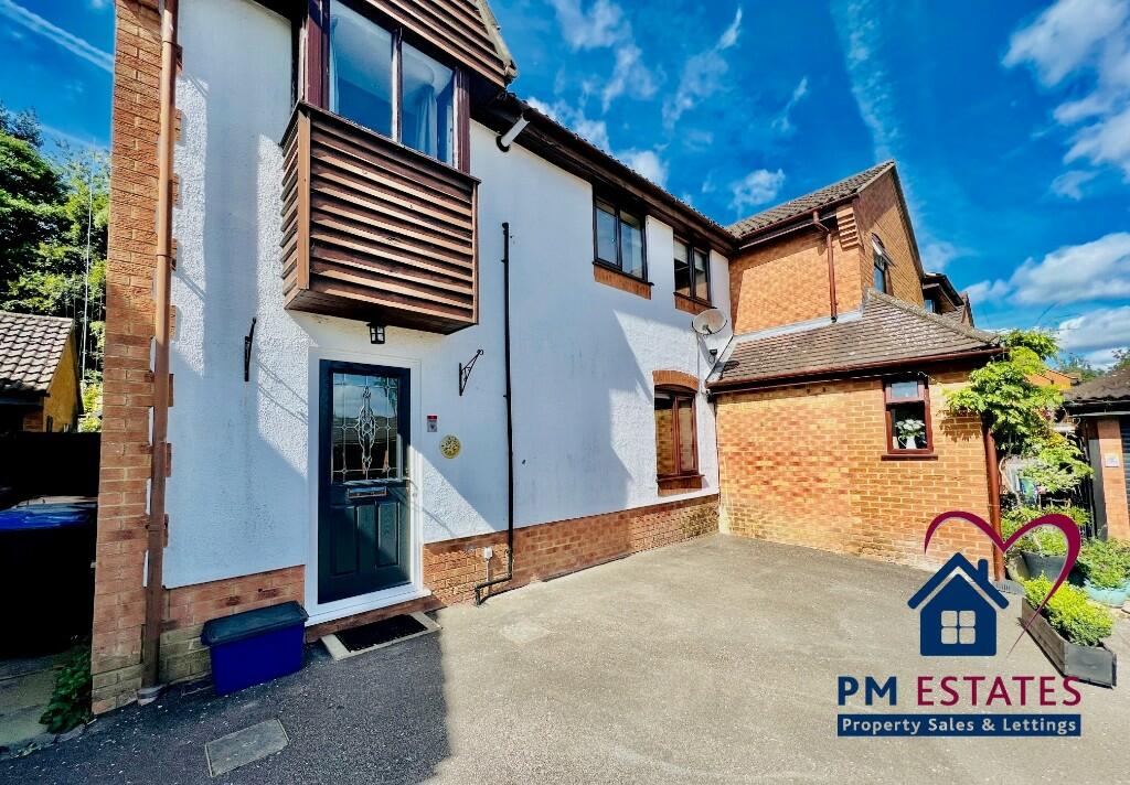 3 bed Semi Detached for rent in Bishop's Stortford. From P M Estates - Bishop's Stortford 3 bed Semi Detached for rent in Bishop's Stortford. From P M Estates - Bishop's Stortford