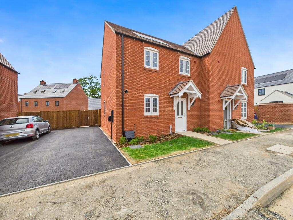 3 bed Semi Detached for rent in Towcester. From Towcester Homes - Towcester