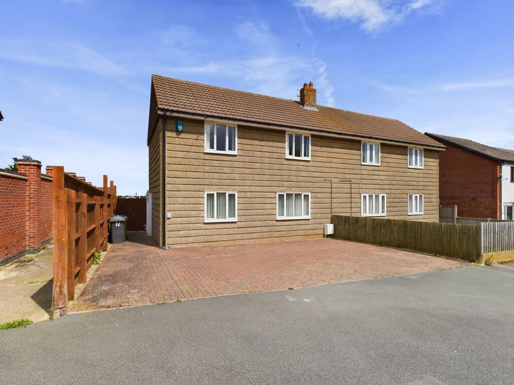 3 bed Semi Detached for rent in Towcester. From Towcester Homes - Towcester