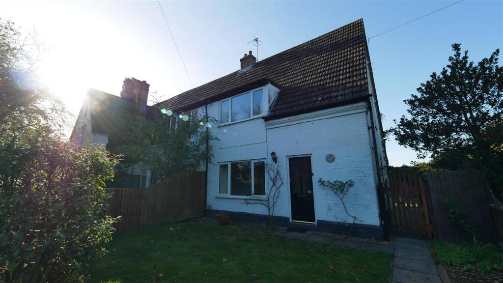 2 bed Semi Detached for rent in St Ives. From Parker Properties - St Ives