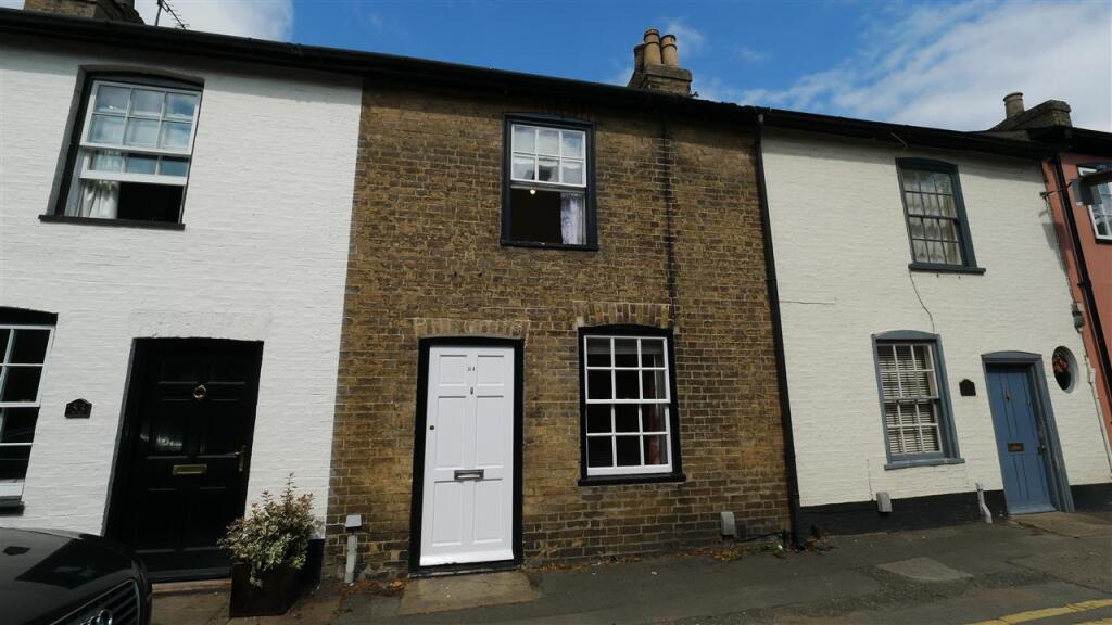 2 bed Mid Terraced House for rent in Hemingford Grey. From Parker Properties - St Ives