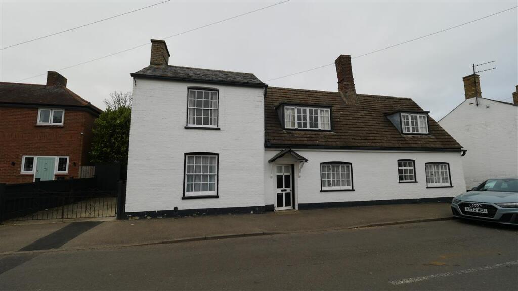 4 bed Detached for rent in Brampton. From Parker Properties - St Ives 4 bed Detached for rent in Brampton. From Parker Properties - St Ives