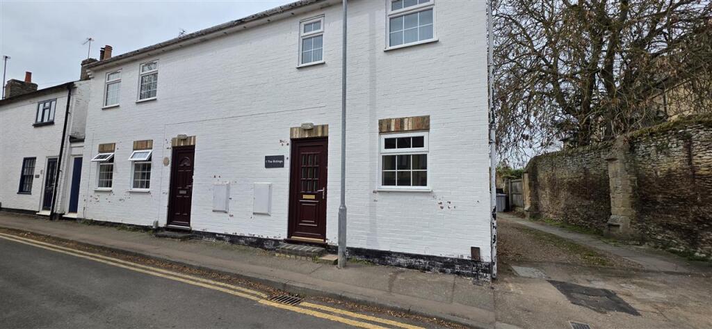 2 bed 1st Floor Flat for rent in St Ives. From Parker Properties - St Ives 2 bed 1st Floor Flat for rent in St Ives. From Parker Properties - St Ives