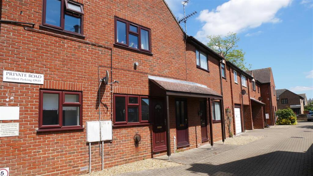 1 bed 1st Floor Flat for rent in Somersham. From Parker Properties - St Ives