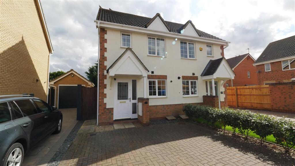 2 bed Semi Detached for rent in Swavesey. From Parker Properties - St Ives
