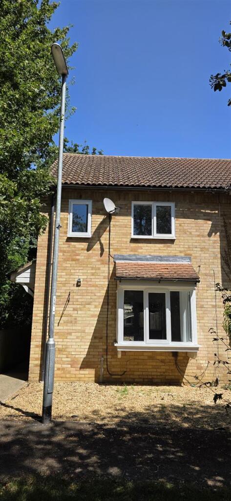 3 bed End of Terrace for rent in Huntingdon. From Parker Properties - St Ives