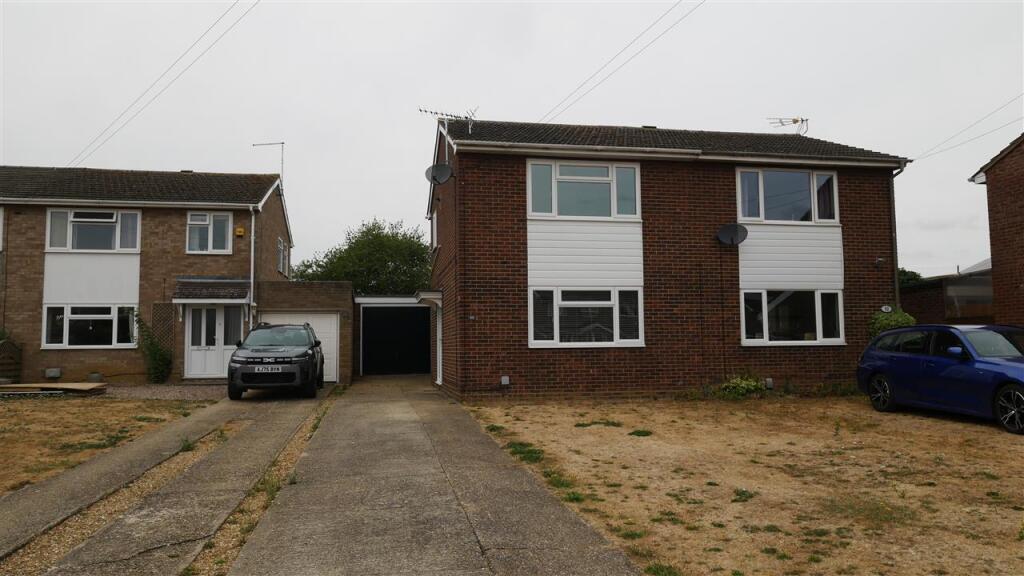3 bed Semi Detached for rent in Fenstanton. From Parker Properties - St Ives