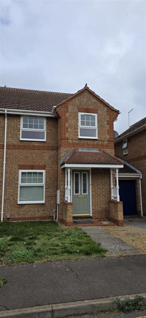 3 bed Semi Detached for rent in Huntingdon. From Parker Properties - St Ives 3 bed Semi Detached for rent in Huntingdon. From Parker Properties - St Ives