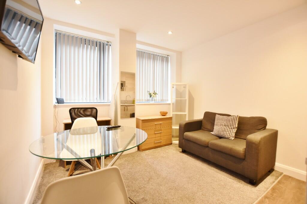 3 bed Studio for rent in Manchester. From The Property Man - Sale 3 bed Studio for rent in Manchester. From The Property Man - Sale
