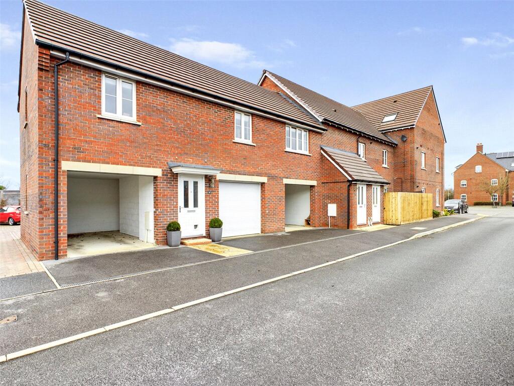 2 bed Detached for rent in Chinnor. From Parkers Estate Agents - Chinnor