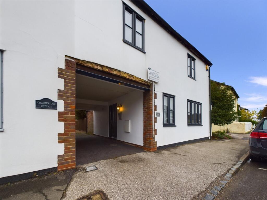 3 bed Semi Detached for rent in Chinnor. From Parkers Estate Agents - Chinnor