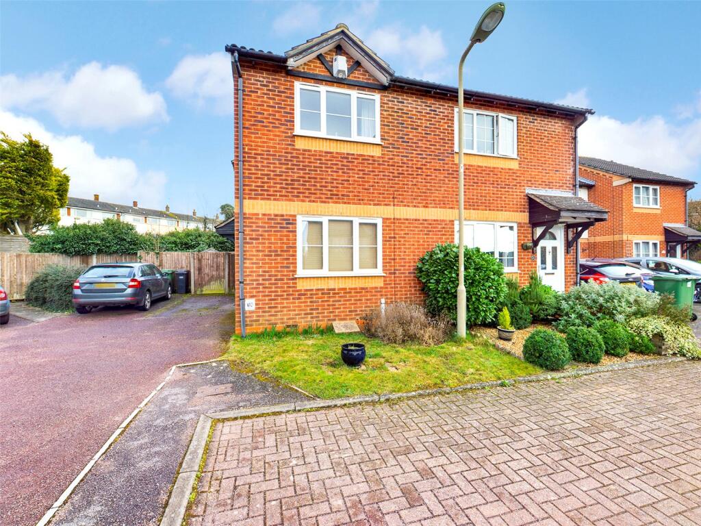 2 bed End of Terrace for rent in Chinnor. From Parkers Estate Agents - Chinnor