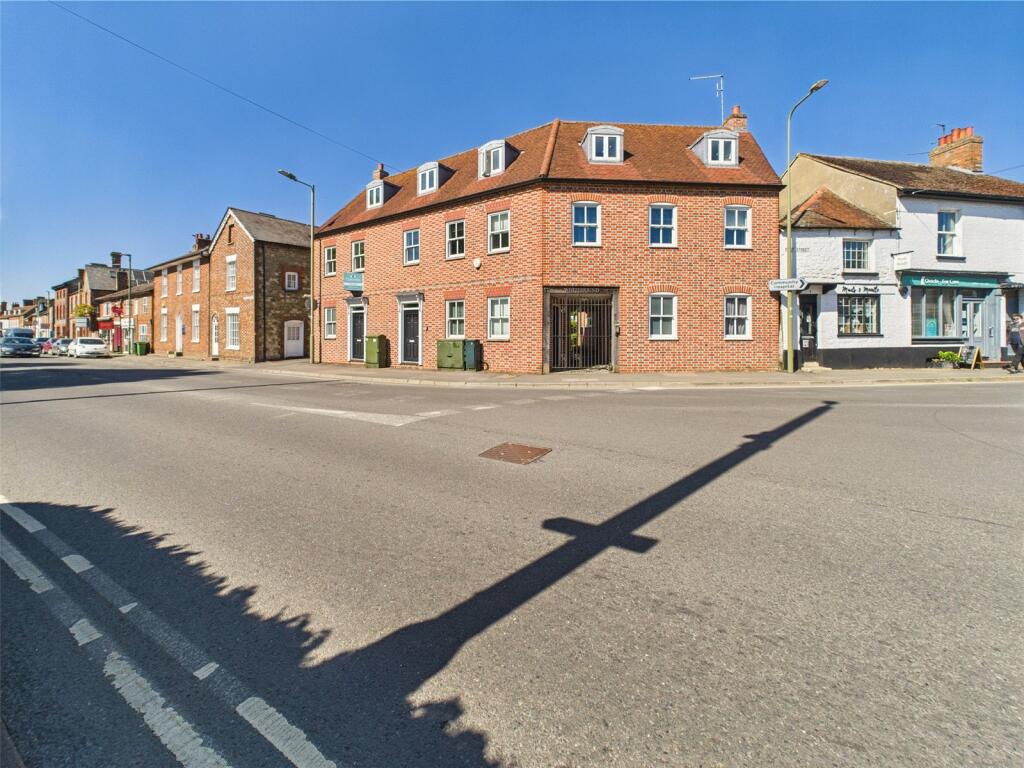 2 bed Apartment for rent in Thame. From Parkers Estate Agents - Chinnor