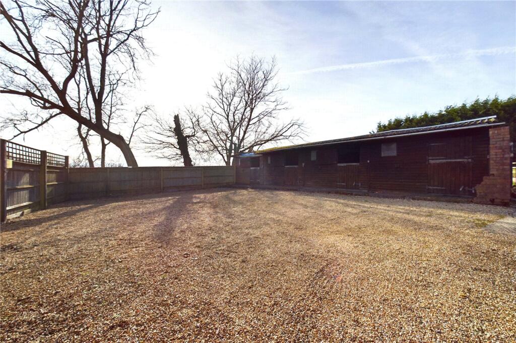 0 bed Dev Land - Leisure for rent in Burghfield Common. From Parkers Estate Agents - Covering West Berkshire and Hampshire