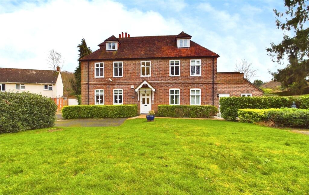 2 bed Apartment for rent in Reading. From Parkers Estate Agents - Covering West Berkshire and Hampshire