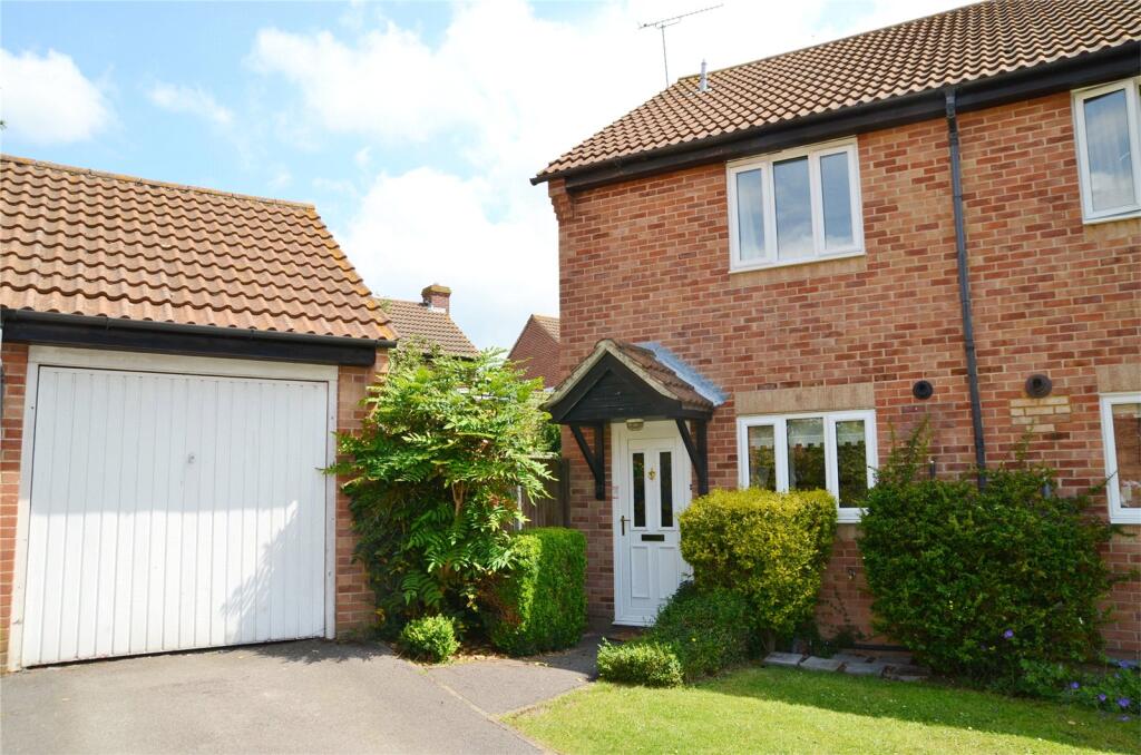 2 bed Semi Detached for rent in Thatcham. From Parkers Estate Agents - Covering West Berkshire and Hampshire