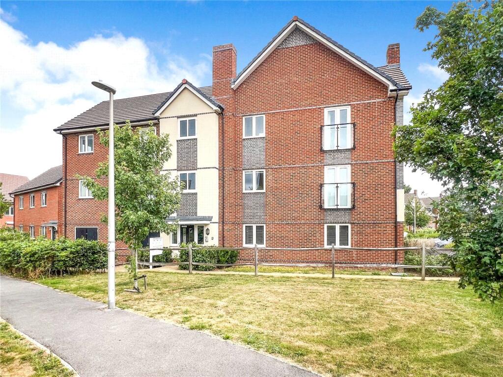 1 bed Apartment for rent in Riseley. From Parkers Estate Agents - Covering West Berkshire and Hampshire 1 bed Apartment for rent in Riseley. From Parkers Estate Agents - Covering West Berkshire and Hampshire