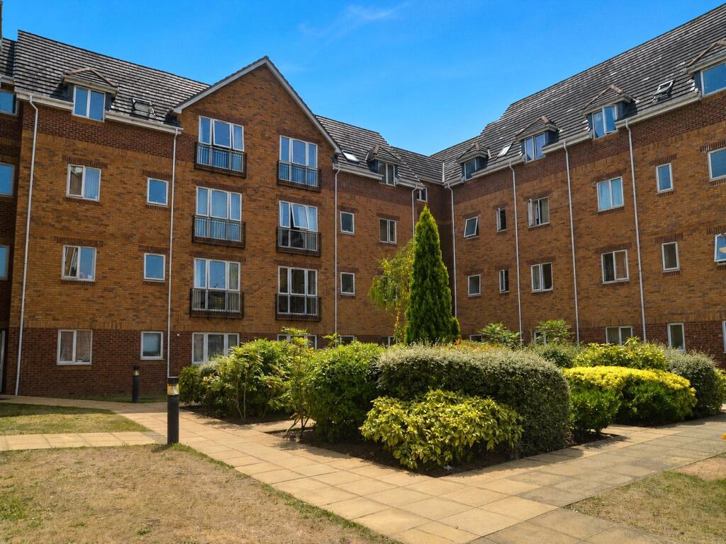 2 bed Apartment for rent in Burghfield. From Parkers Estate Agents - Covering West Berkshire and Hampshire 2 bed Apartment for rent in Burghfield. From Parkers Estate Agents - Covering West Berkshire and Hampshire