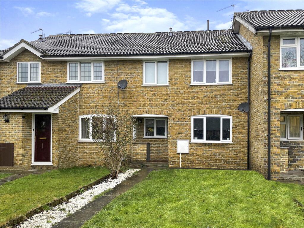 2 bed Mid Terraced House for rent in Theale. From Parkers Estate Agents - Covering West Berkshire and Hampshire