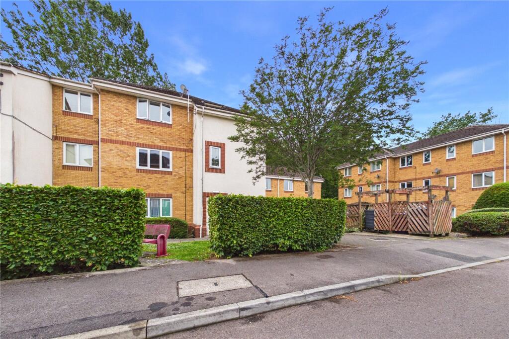 2 bed Apartment for rent in Thatcham. From Parkers Estate Agents - Covering West Berkshire and Hampshire