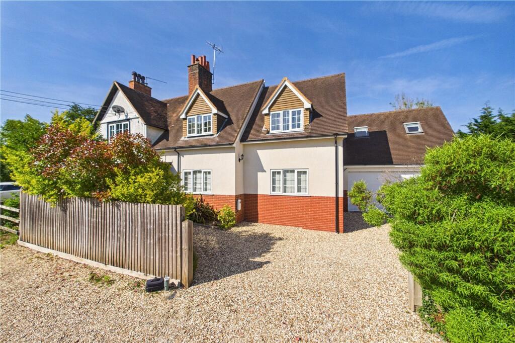 3 bed Semi Detached for rent in Reading. From Parkers Estate Agents - Covering West Berkshire and Hampshire