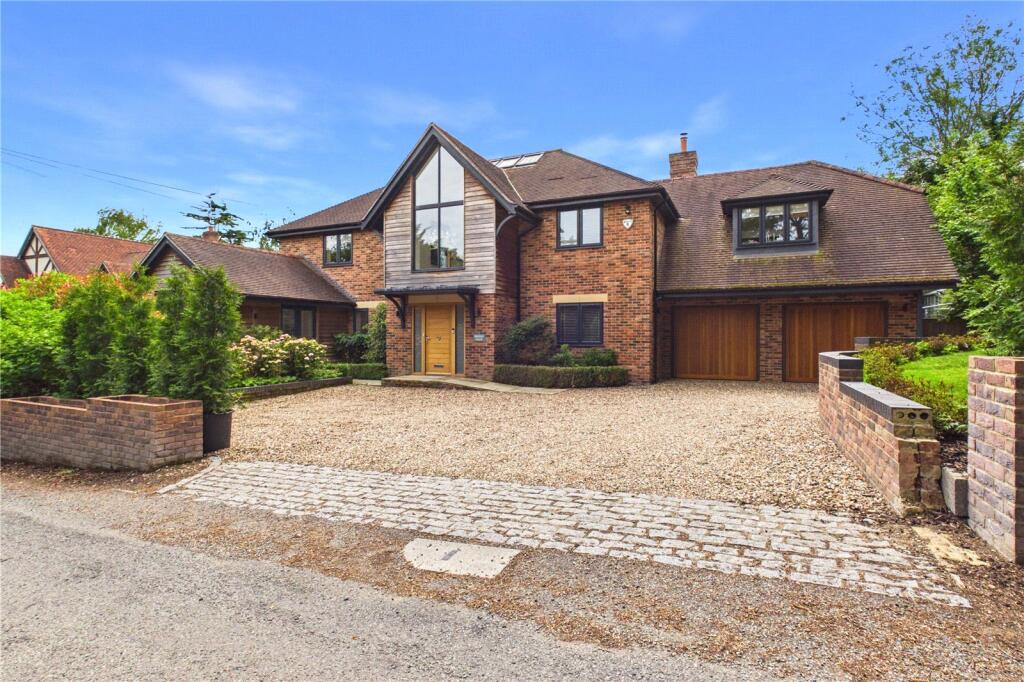 4 bed Detached for rent in Pangbourne. From Parkers Estate Agents - Covering West Berkshire and Hampshire 4 bed Detached for rent in Pangbourne. From Parkers Estate Agents - Covering West Berkshire and Hampshire