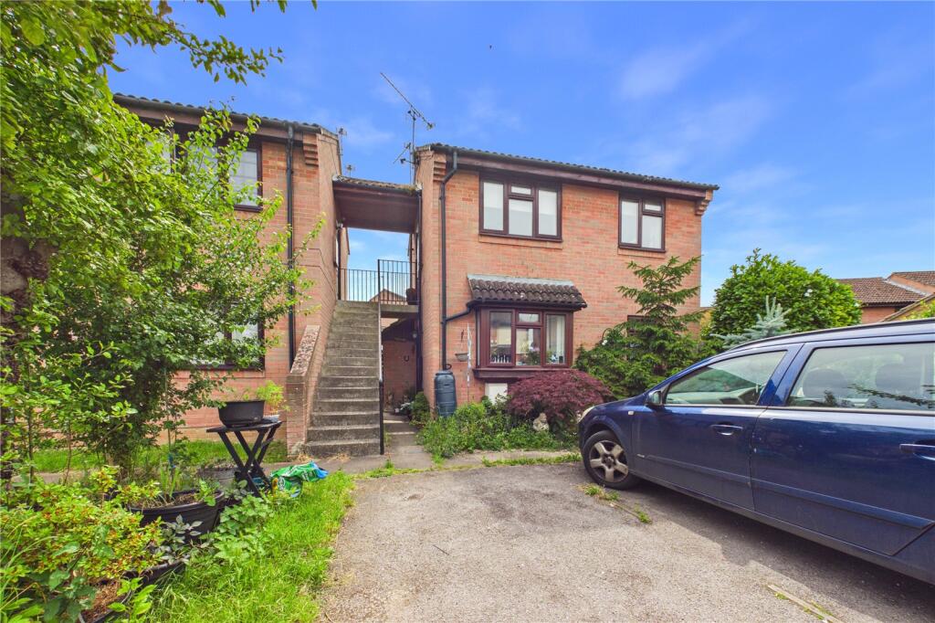 1 bed Annexe for rent in Theale. From Parkers Estate Agents - Covering West Berkshire and Hampshire