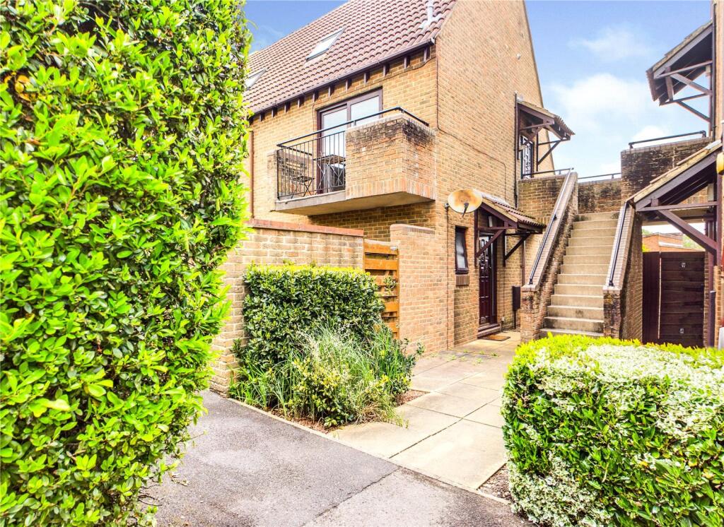 4 bed Studio for rent in Burghfield. From Parkers Estate Agents - Covering West Berkshire and Hampshire 4 bed Studio for rent in Burghfield. From Parkers Estate Agents - Covering West Berkshire and Hampshire