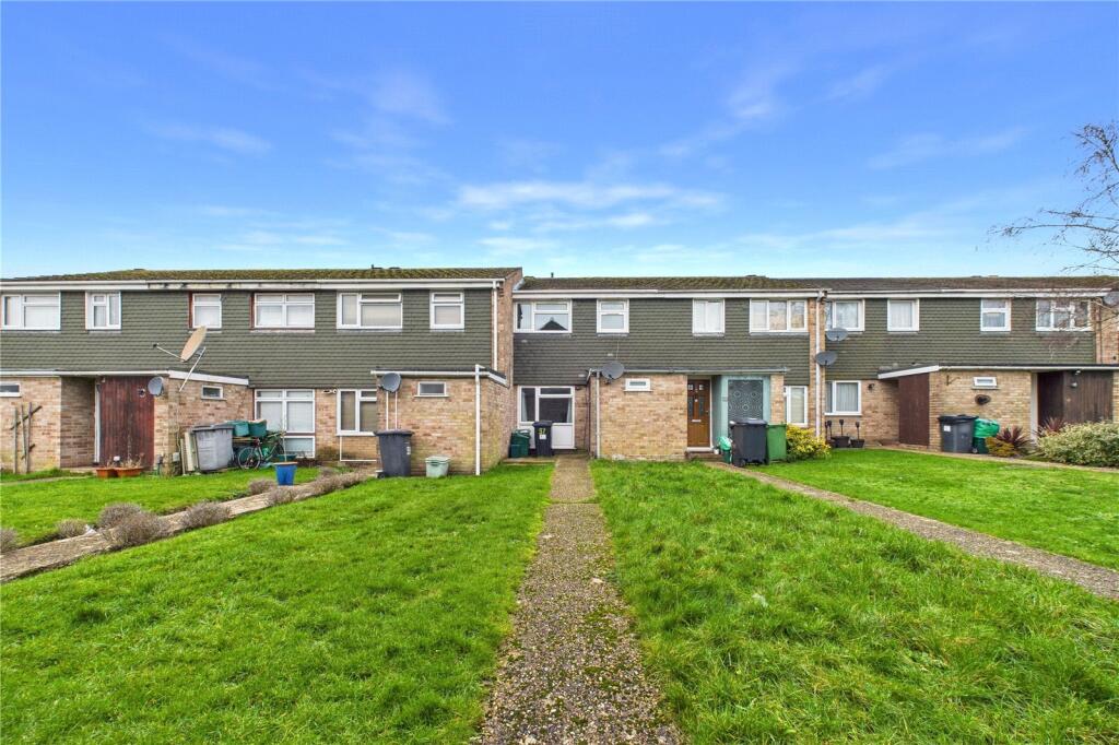 3 bed Mid Terraced House for rent in Cold Ash. From Parkers Estate Agents - Covering West Berkshire and Hampshire