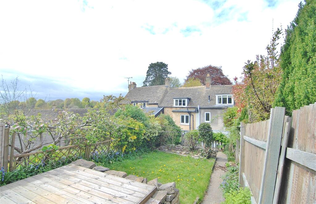 3 bed Detached for rent in Minchinhampton. From Parkers Estate Agents - Stroud
